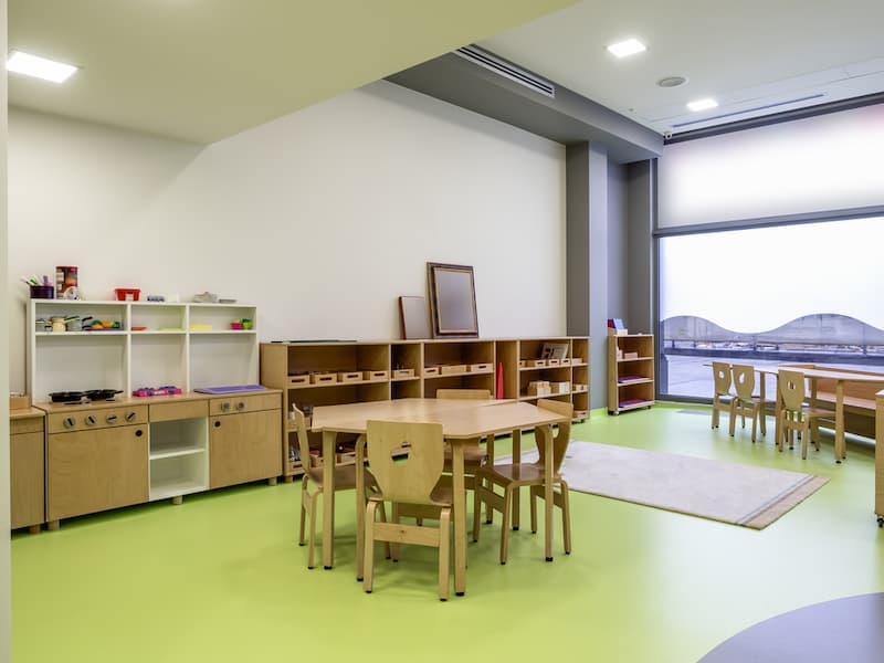 Ein Raum eine Kindergartens, was ist die betriebliche Kinderbetreuung?
